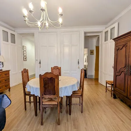 Apartment Grand Place Du Marche Roanne